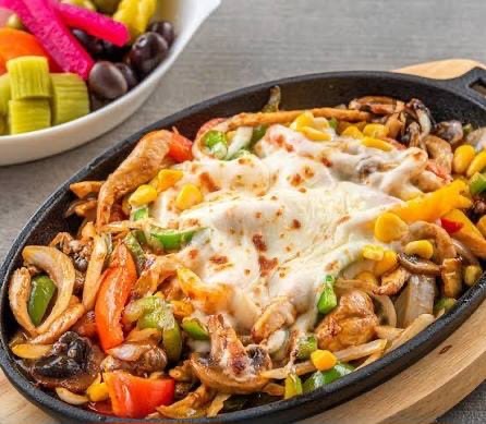 0543c261-e0fb-453b-8d3a-35af35daf16c Chicken Fajitas - Image 1